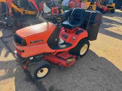 Kubota G2160 Collector Mower