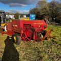 New Holland 376 Bailer