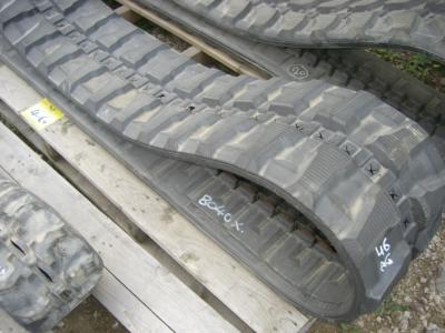 JCB 8040 Rubber tracks