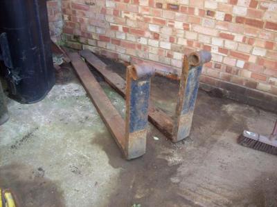 Set of Forks 1.5 Metre set of forks, forklift