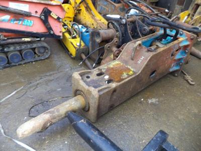 MSB Saga 1200 breaker/pecker to suit 18 - 25 ton