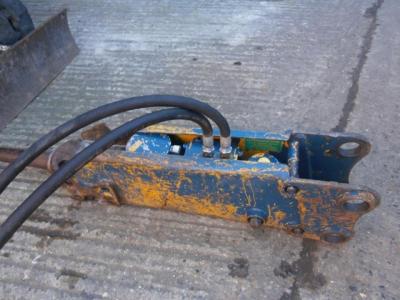 1 To 3 Ton Breaker/pecker to suit 1 - 3 ton mini excavator