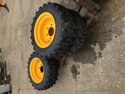 Titan Trac Loader / Skidsteer Wheels 27 x 8.50 x 15