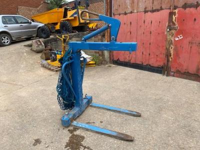 Conquip Pallet Lifter