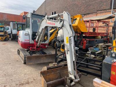 Takeuchi TB230 2.5 ton mini excavator