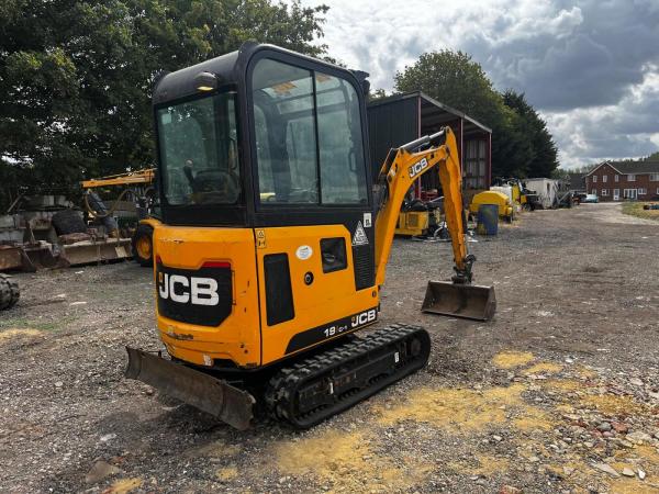 JCB 19C