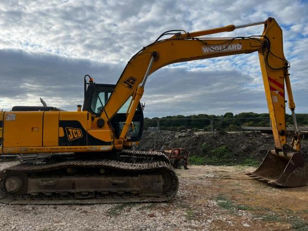 JCB JS160 16 ton excavator
